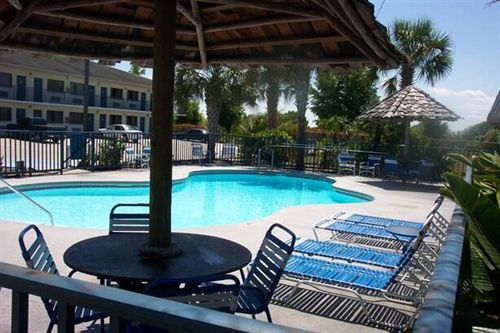 אפופקה Crosby'S Motor Inn מראה חיצוני תמונה