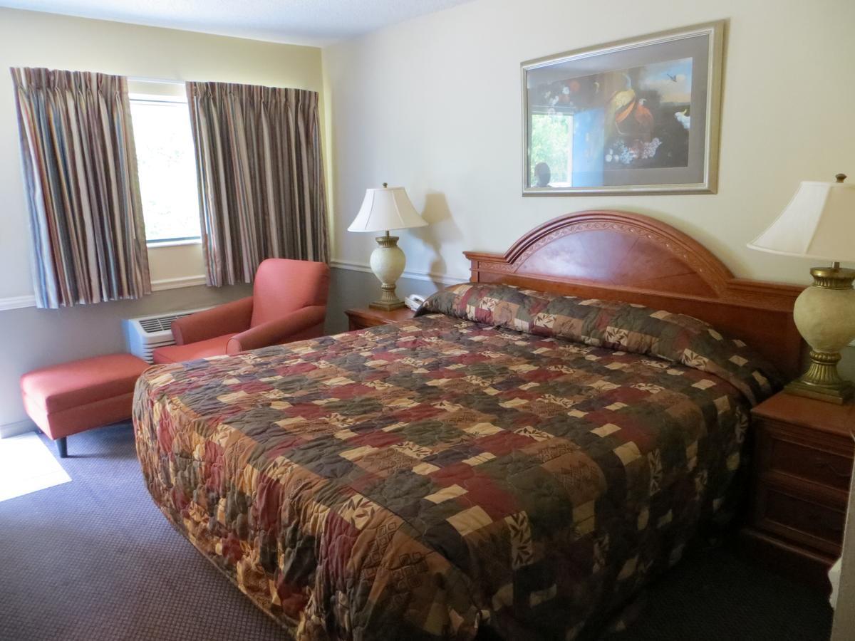אפופקה Crosby'S Motor Inn מראה חיצוני תמונה