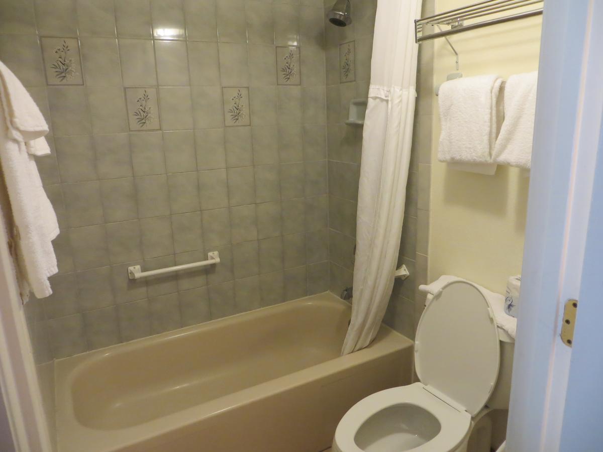 אפופקה Crosby'S Motor Inn מראה חיצוני תמונה