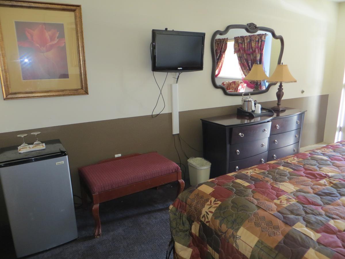 אפופקה Crosby'S Motor Inn מראה חיצוני תמונה